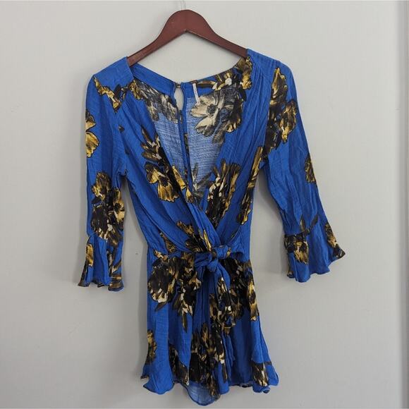 Free People All the Right Ruffles Playsuit Royal Blue Floral Mini Romper XS - Picture 2 of 8